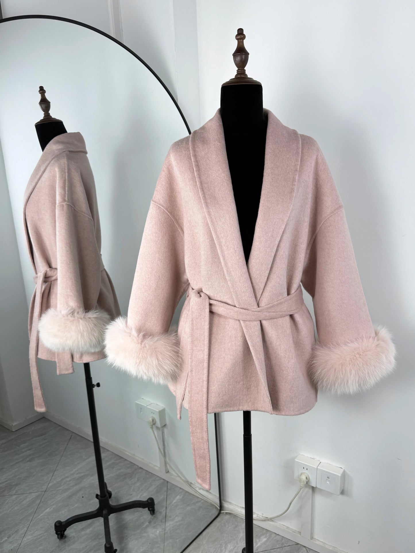 Luxury Faux Fur Trim Wool Coat – Belléra™ Elegant Tie-Waist Winter Cardigan 🇬🇧✨